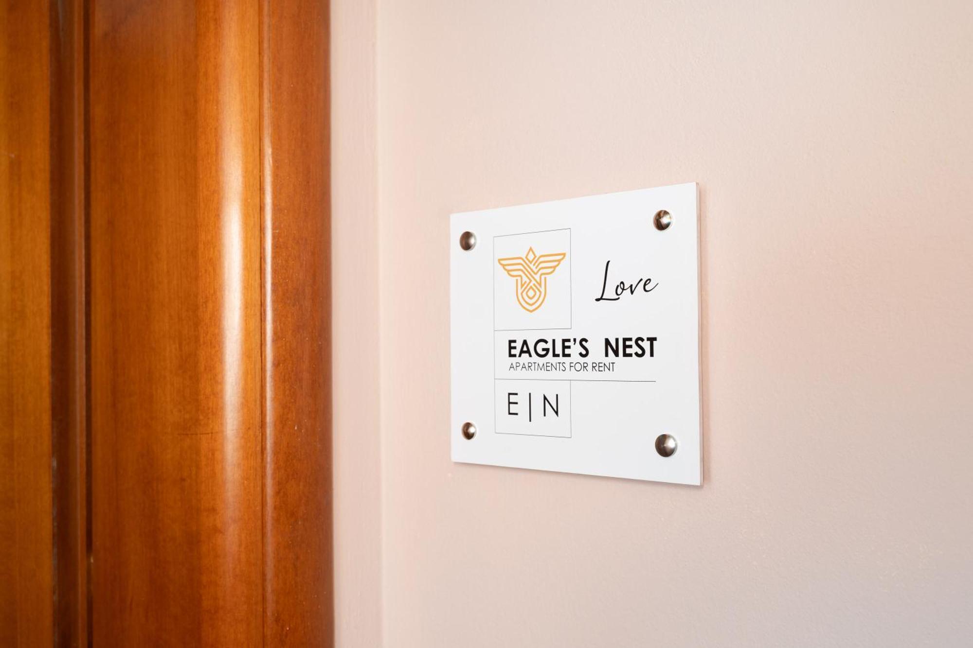 Eagle'S Nest City Apartments Айгио Екстериор снимка